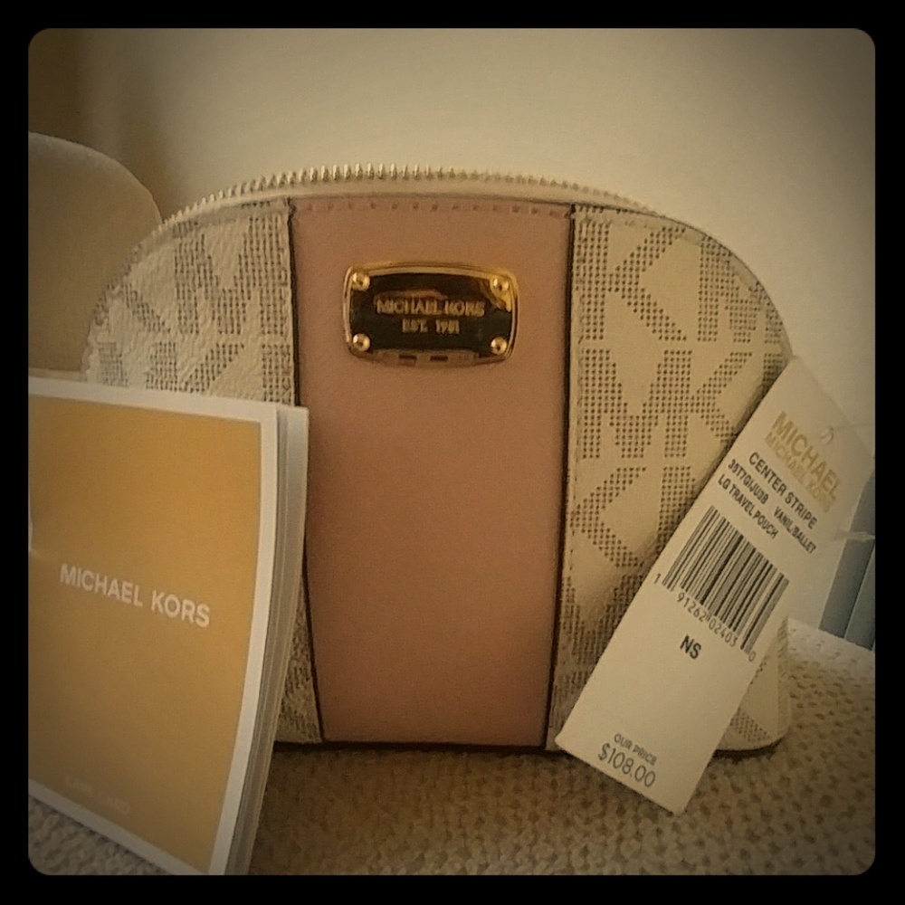 Michael Kors Jet Set Lg Travel Pouch center stripe